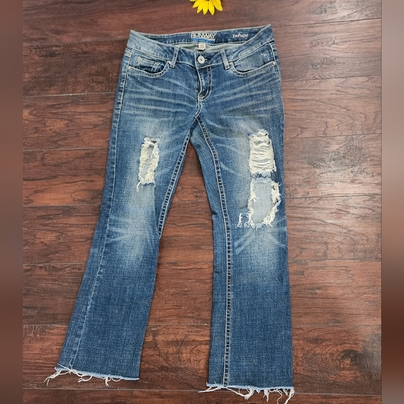 REFUGE RUNWAY EVERYDAY BOOT JEANS - Picture 2 of 8